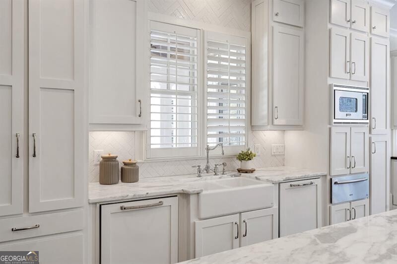 Milton, Georgia 30004, United States, 7 Bedrooms Bedrooms, ,8 BathroomsBathrooms,Residential,Pending,78389