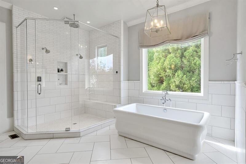 Milton, Georgia 30004, United States, 7 Bedrooms Bedrooms, ,8 BathroomsBathrooms,Residential,Pending,78389