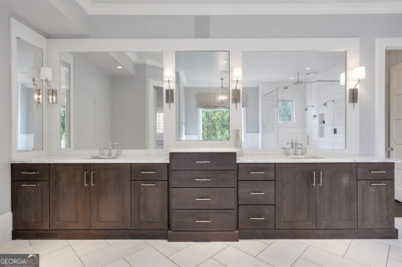 Milton, Georgia 30004, United States, 7 Bedrooms Bedrooms, ,8 BathroomsBathrooms,Residential,Pending,78389