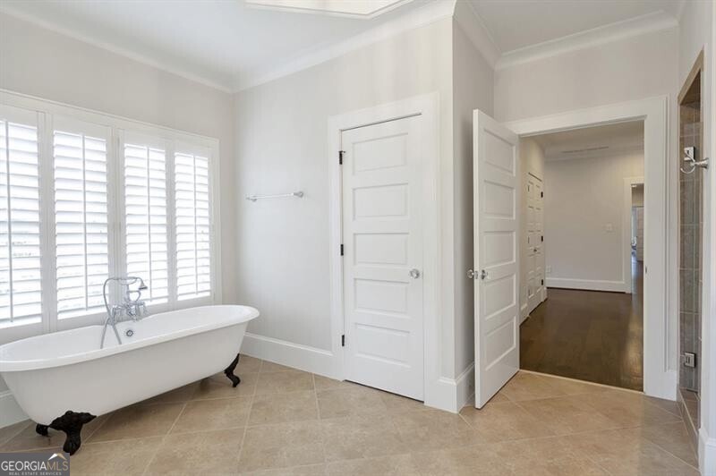 Milton, Georgia 30004, United States, 7 Bedrooms Bedrooms, ,8 BathroomsBathrooms,Residential,Pending,78389