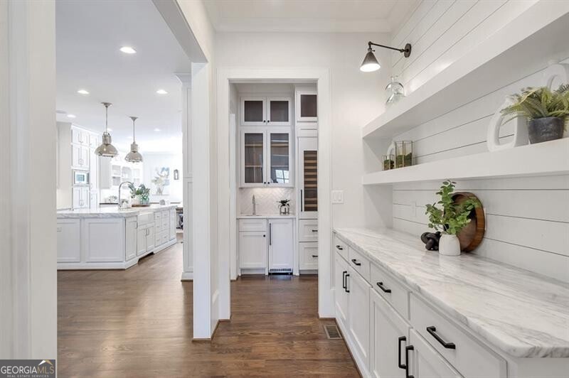 Milton, Georgia 30004, United States, 7 Bedrooms Bedrooms, ,8 BathroomsBathrooms,Residential,Pending,78389