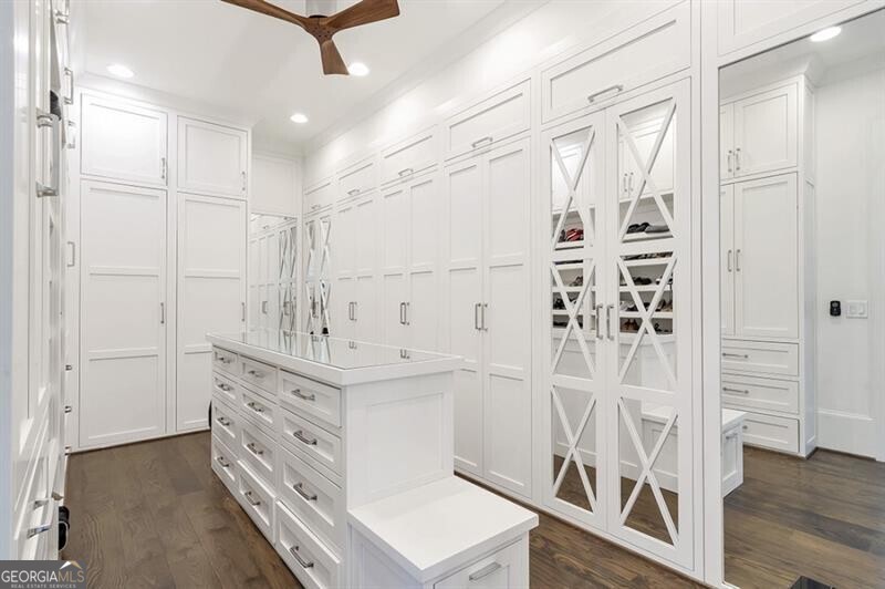 Milton, Georgia 30004, United States, 7 Bedrooms Bedrooms, ,8 BathroomsBathrooms,Residential,Pending,78389