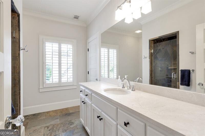 Milton, Georgia 30004, United States, 7 Bedrooms Bedrooms, ,8 BathroomsBathrooms,Residential,Pending,78389