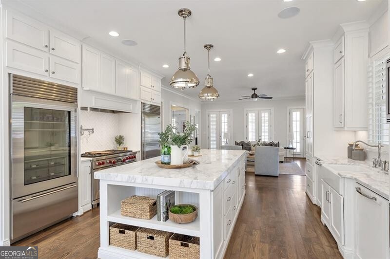 Milton, Georgia 30004, United States, 7 Bedrooms Bedrooms, ,8 BathroomsBathrooms,Residential,Pending,78389