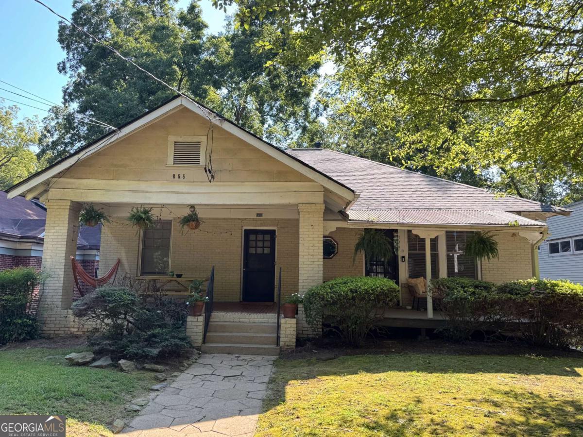 Location, Location, Location! Only 2 Blocks from Piedmont Park! This a true 1 bedroom unit located around back with rear entry and private deck. Unit features hardwood floors, large Kitchen with tons of storage and ample natural light. Just steps from the Beltline, Piedmont Park, Trader Joe's, shopping and restaurants.. Plenty of parking available. Washer/Dryer facility onsite.