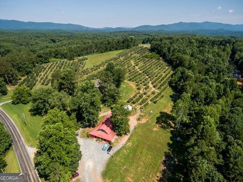 A home in Mccaysville