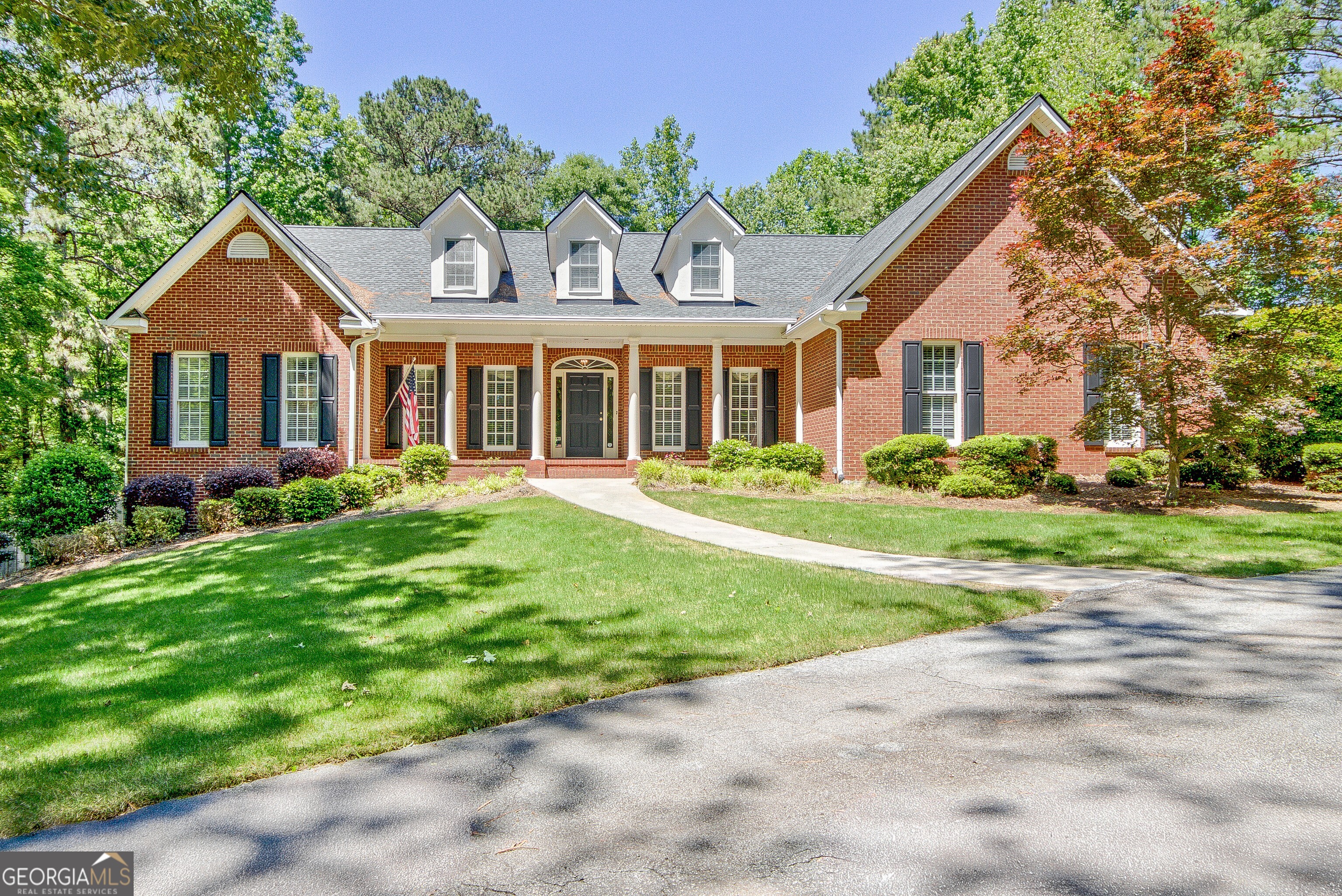 35 Ashford LN