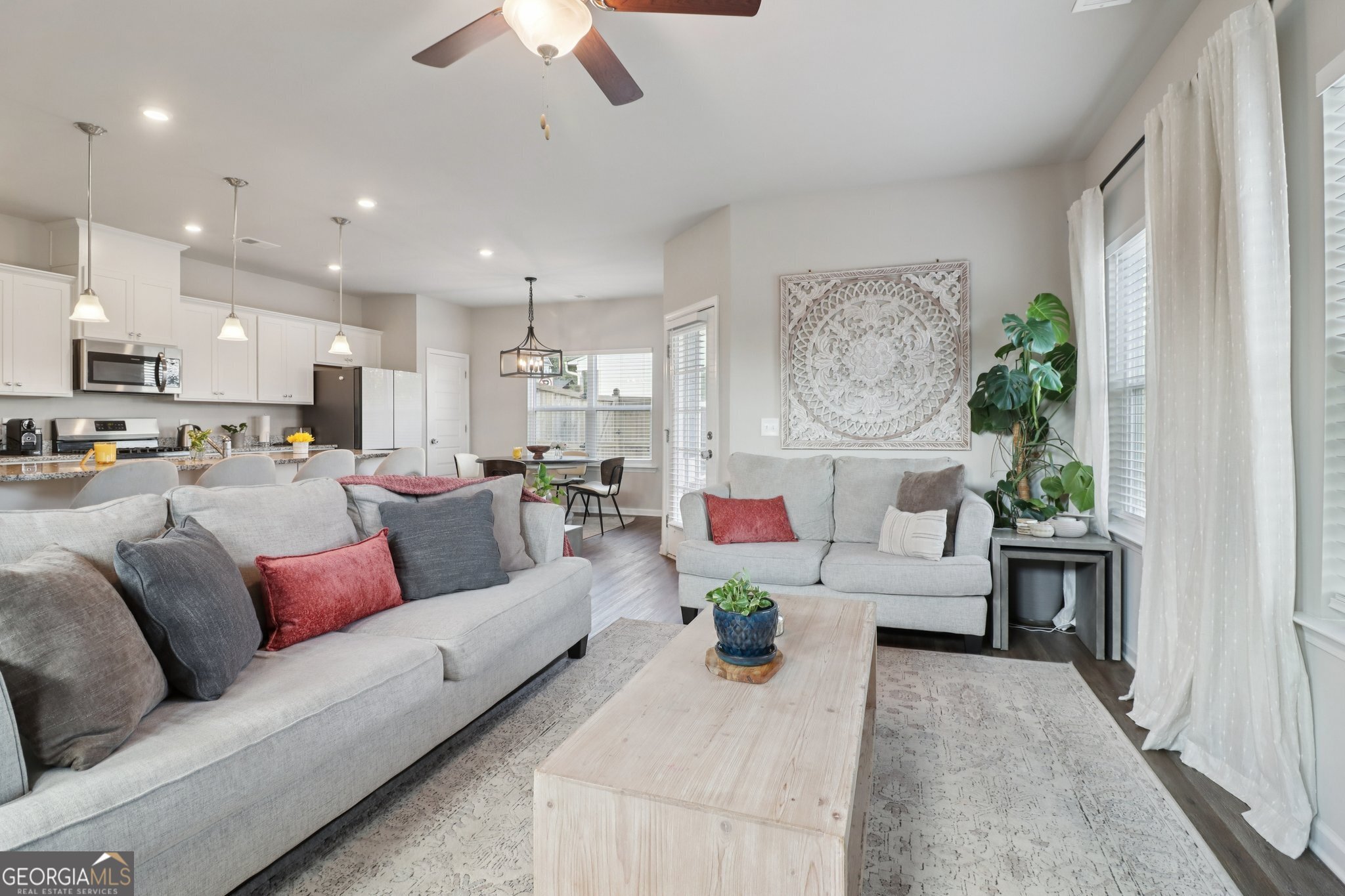 Chastain Overlook - Residential Lease