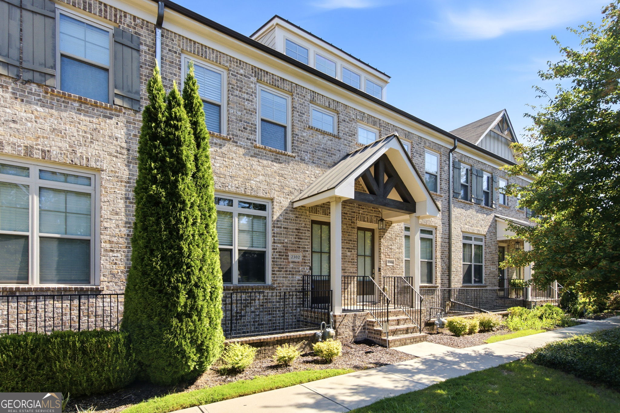 2302 Mclean Chase SE