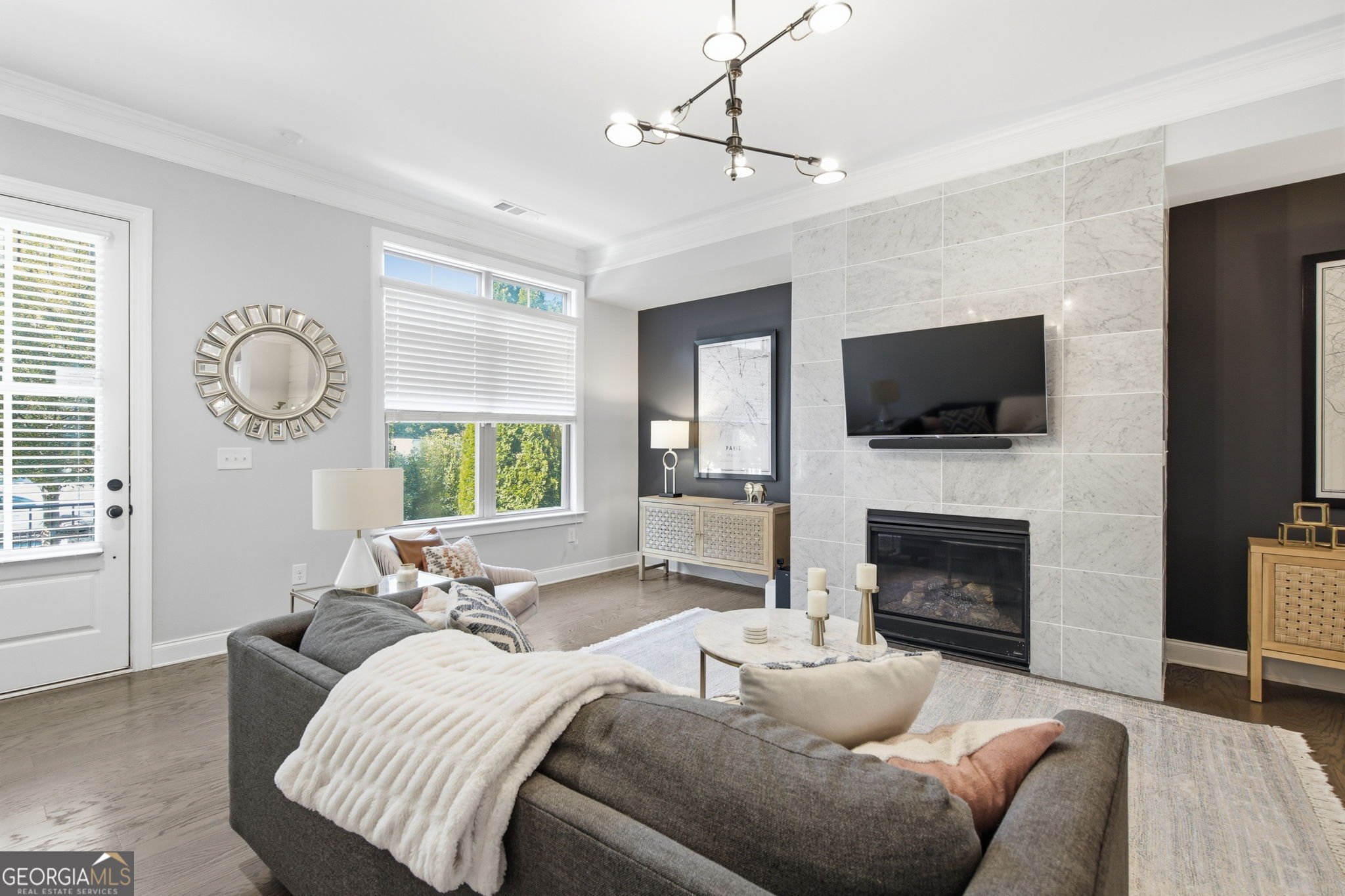 2302 Mclean Chase SE