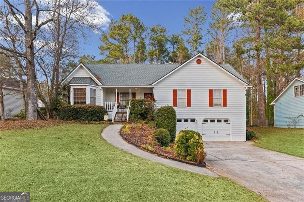 Photo of 1311 CHANDLER Ct, Acworth, GA 30102 (MLS # 10657116)