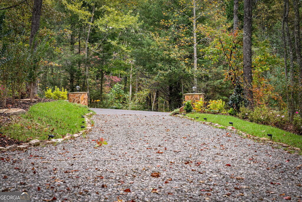 194 Cox RD