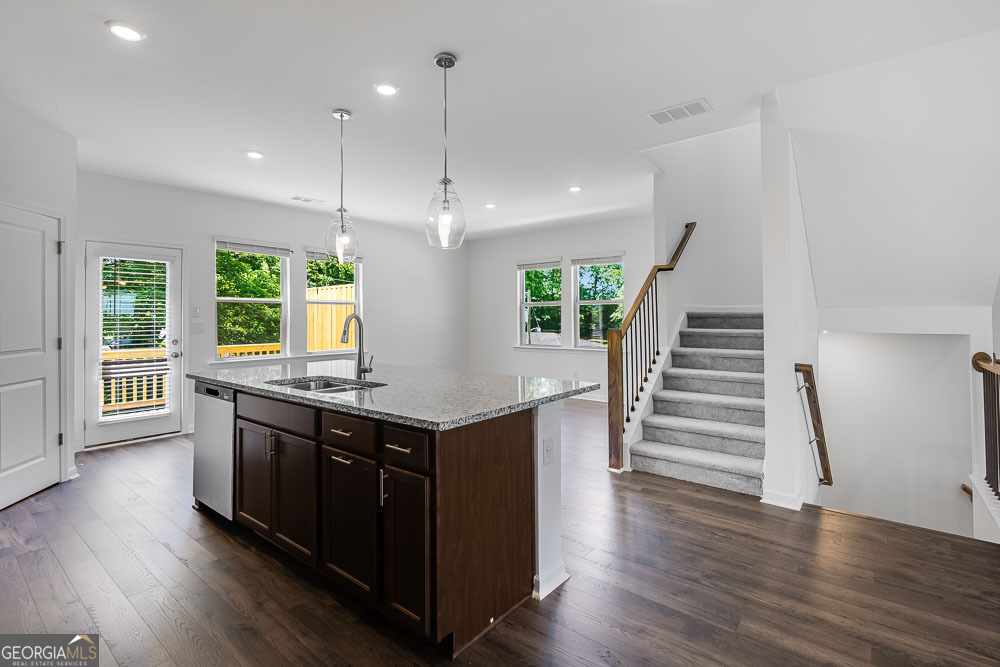 Hampton Trace - Residential