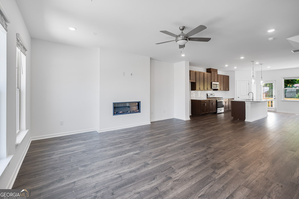 Hampton Trace - Residential
