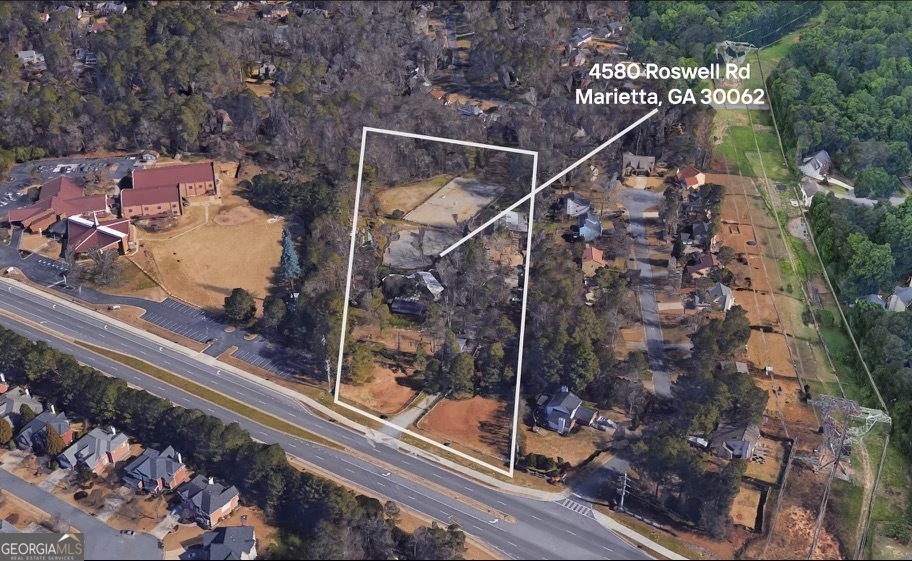 4580 Roswell RD