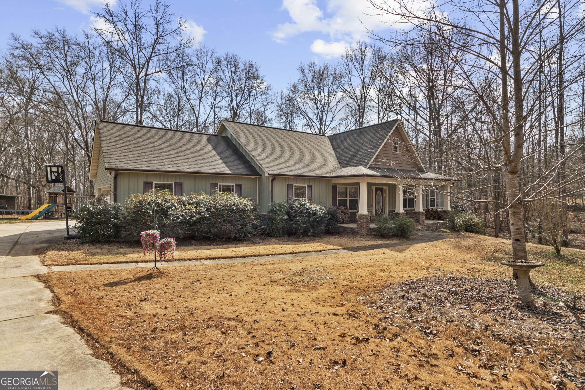 1023 Center Point RD