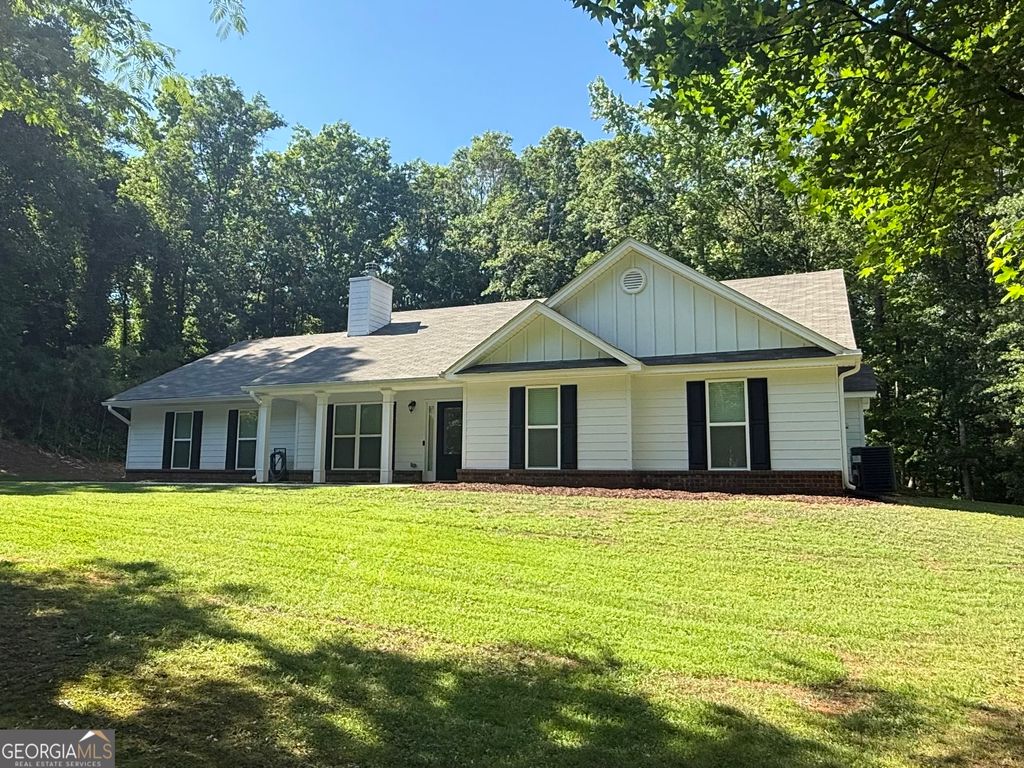 Photo of 239 First Street, Statham, GA 30666 (MLS # 10761598)