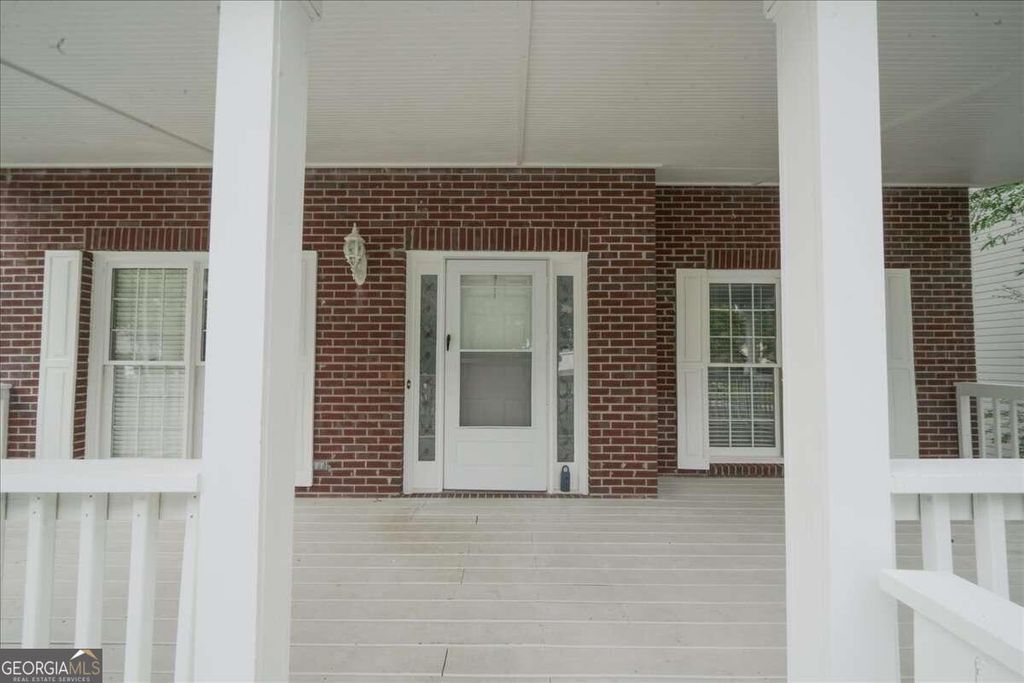 Photo of 4085 Pineset Drive, Alpharetta, GA 30022 (MLS # 10803958)