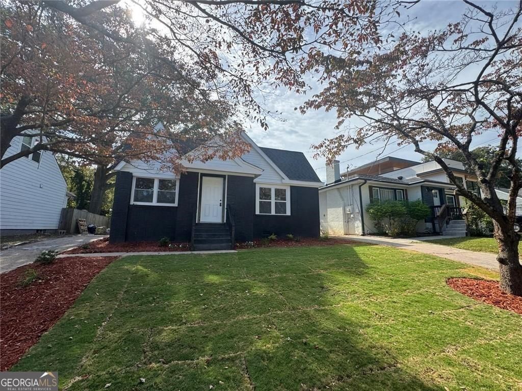 Photo of 1332 Thurgood Street SW, Atlanta, GA 30314 (MLS # 10681380)