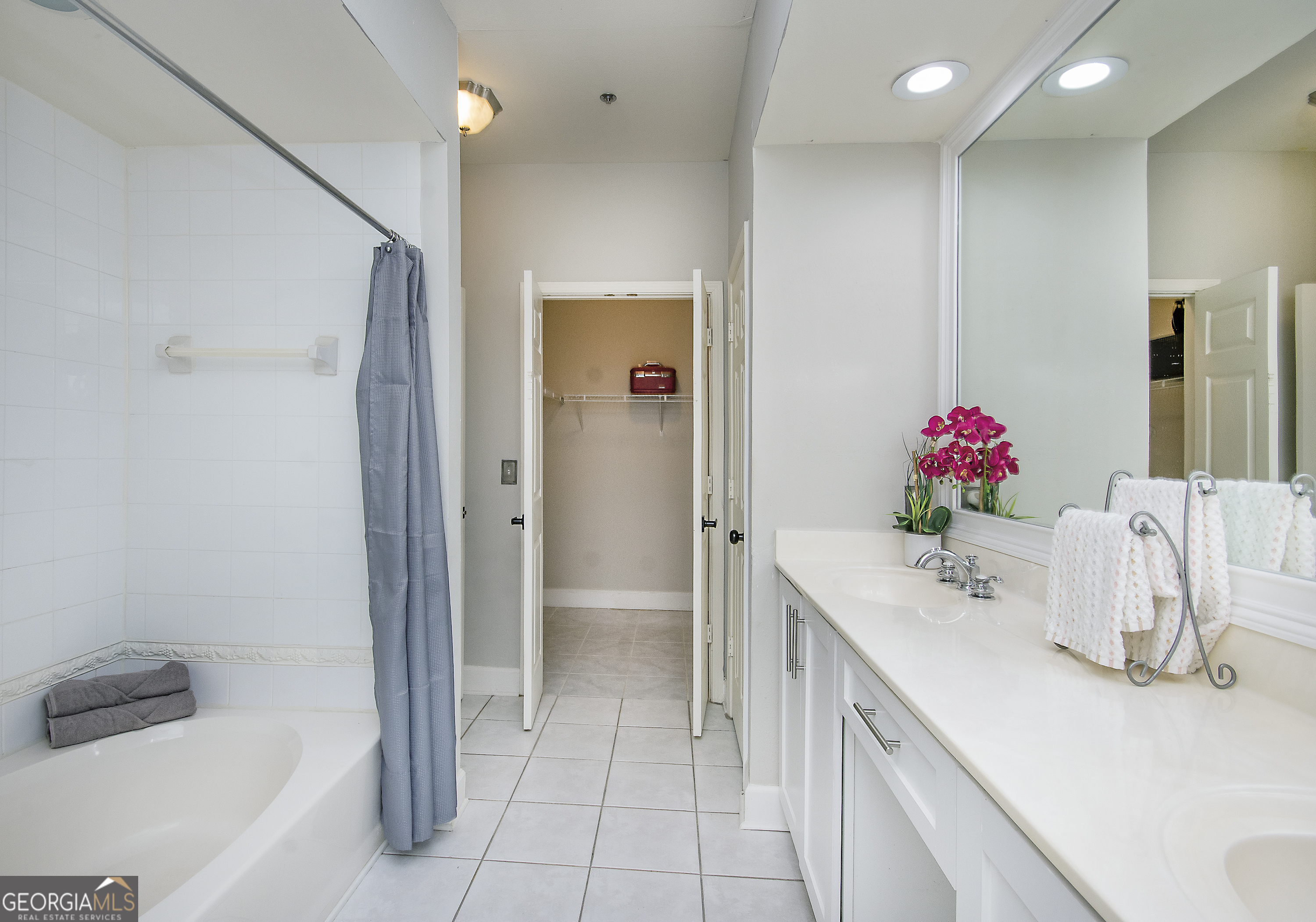 Peachtree Place - Residential