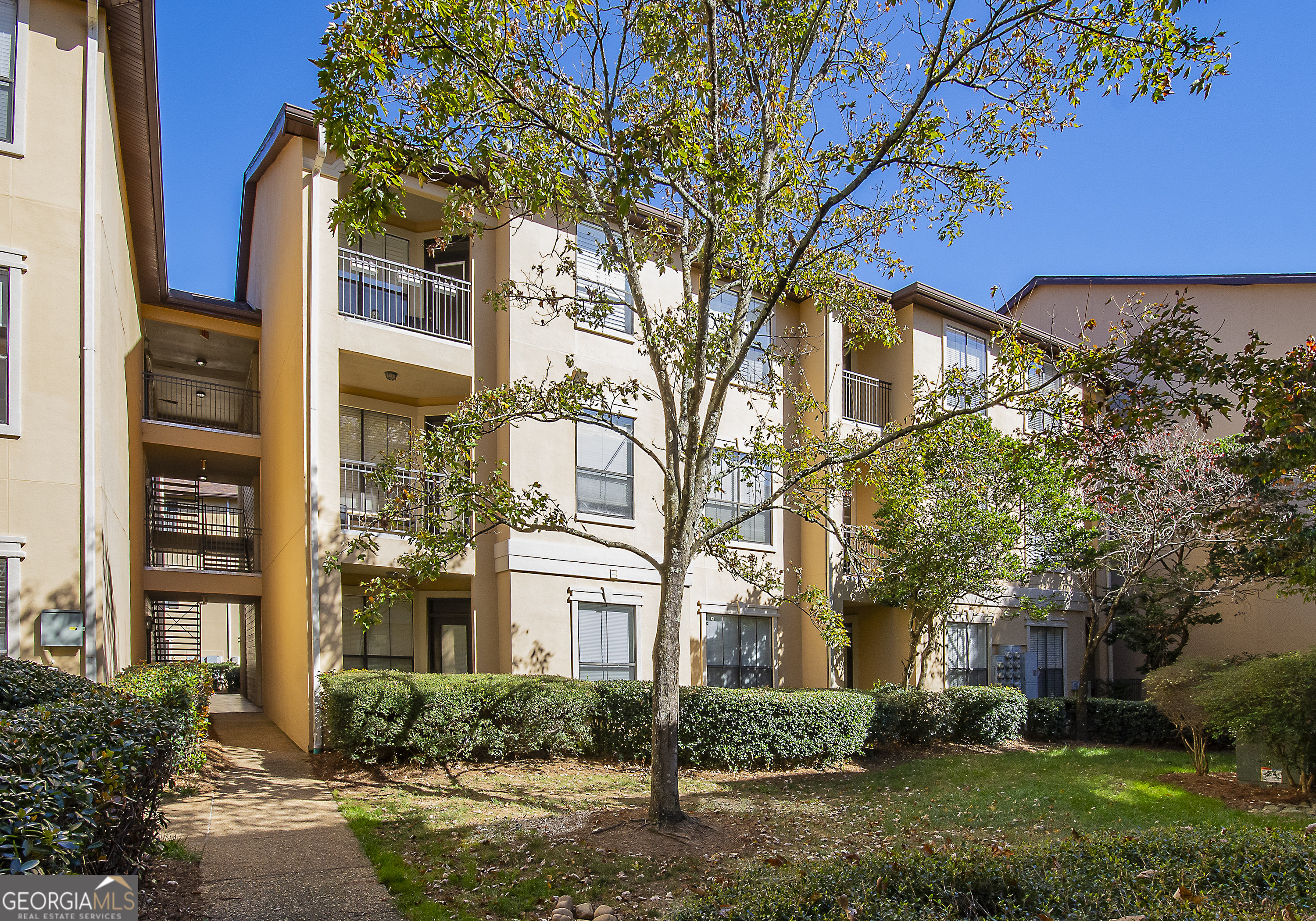 Peachtree Place - Residential