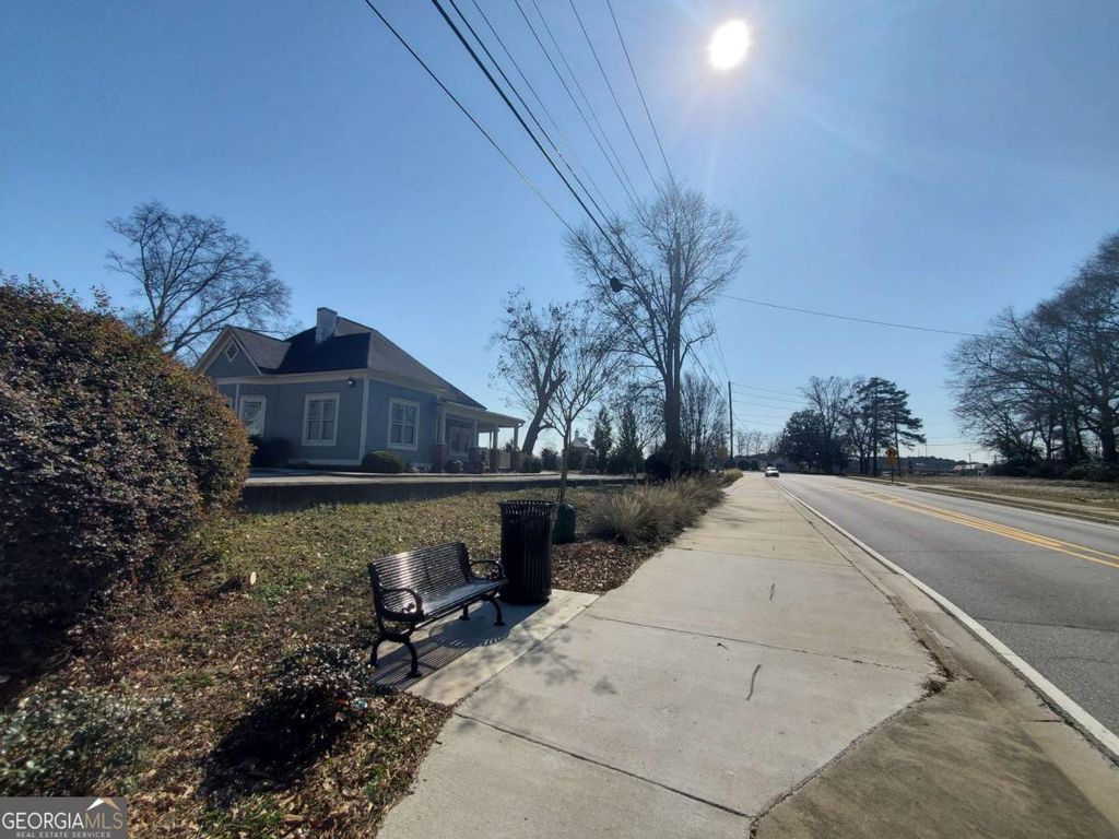 Photo of 123 E Atlanta Road, Stockbridge, GA 30281 (MLS # 10689927)