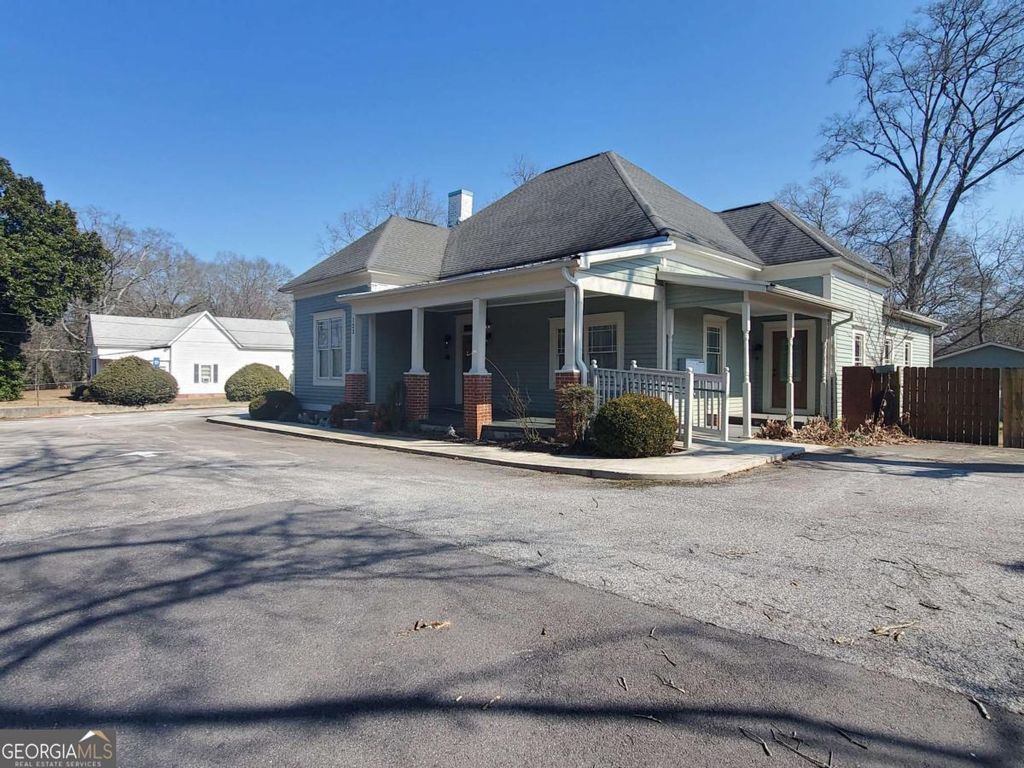 Photo of 123 E Atlanta Road, Stockbridge, GA 30281 (MLS # 10689927)