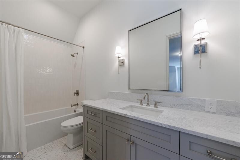 Tuxedo Park - Residential