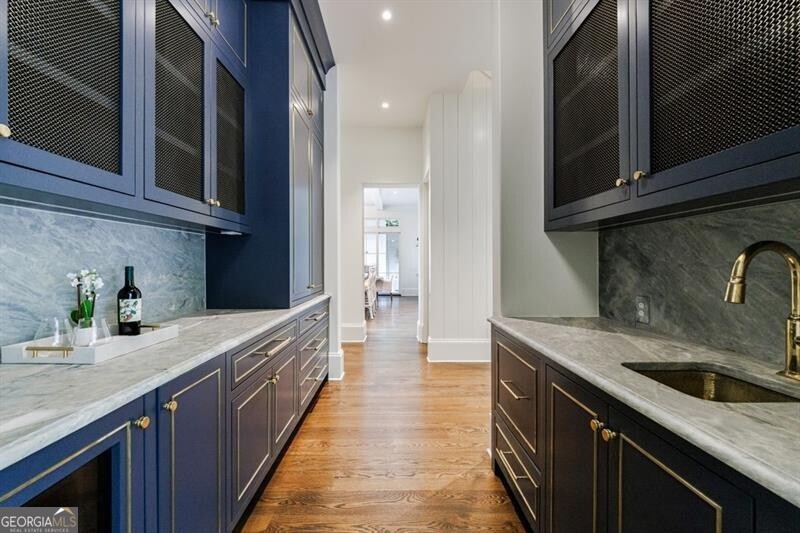 Tuxedo Park - Residential