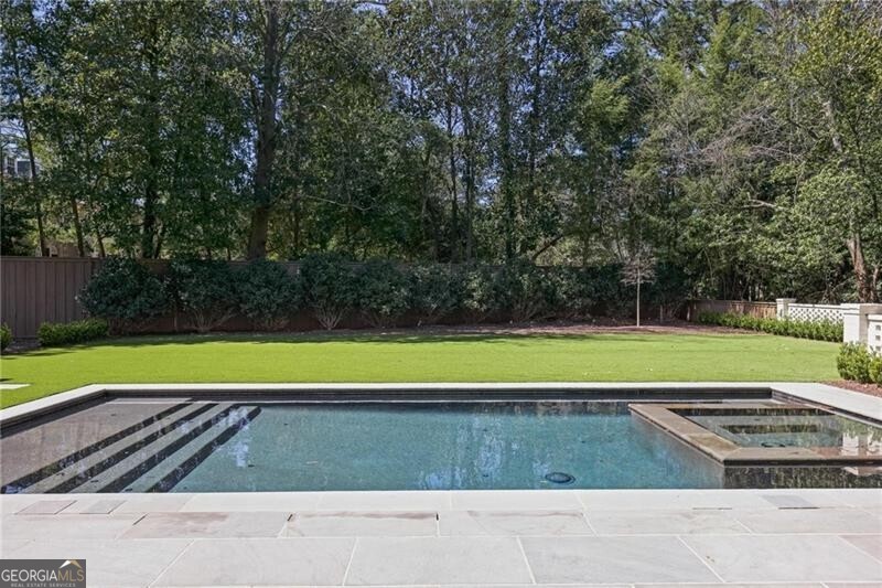 Tuxedo Park - Residential