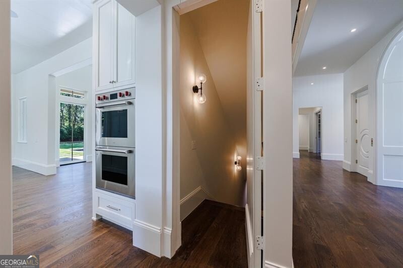 Tuxedo Park - Residential