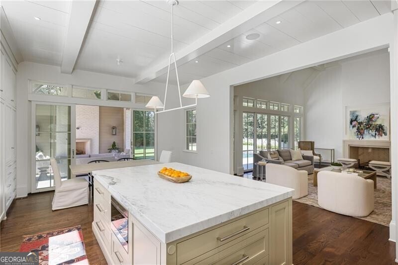 Tuxedo Park - Residential