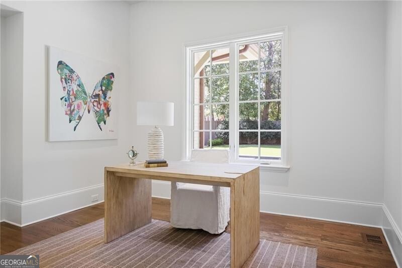Tuxedo Park - Residential