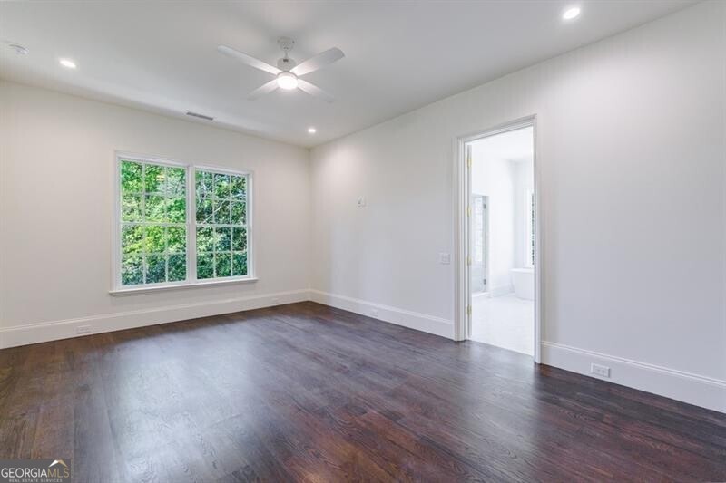Tuxedo Park - Residential