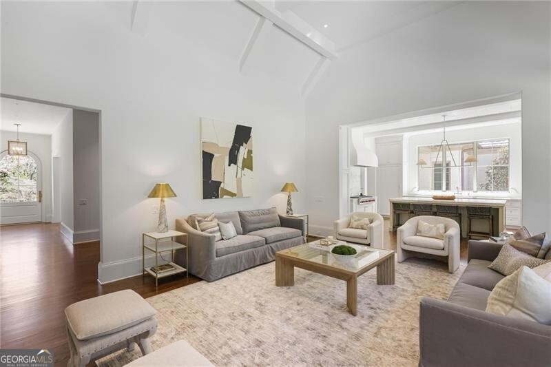 Tuxedo Park - Residential