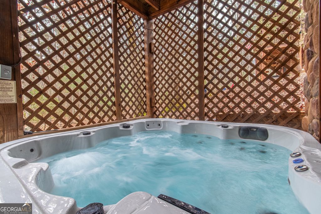 Photo of 850 Mountain Lake Circle, Blue Ridge, GA 30513 (MLS # 10661069)