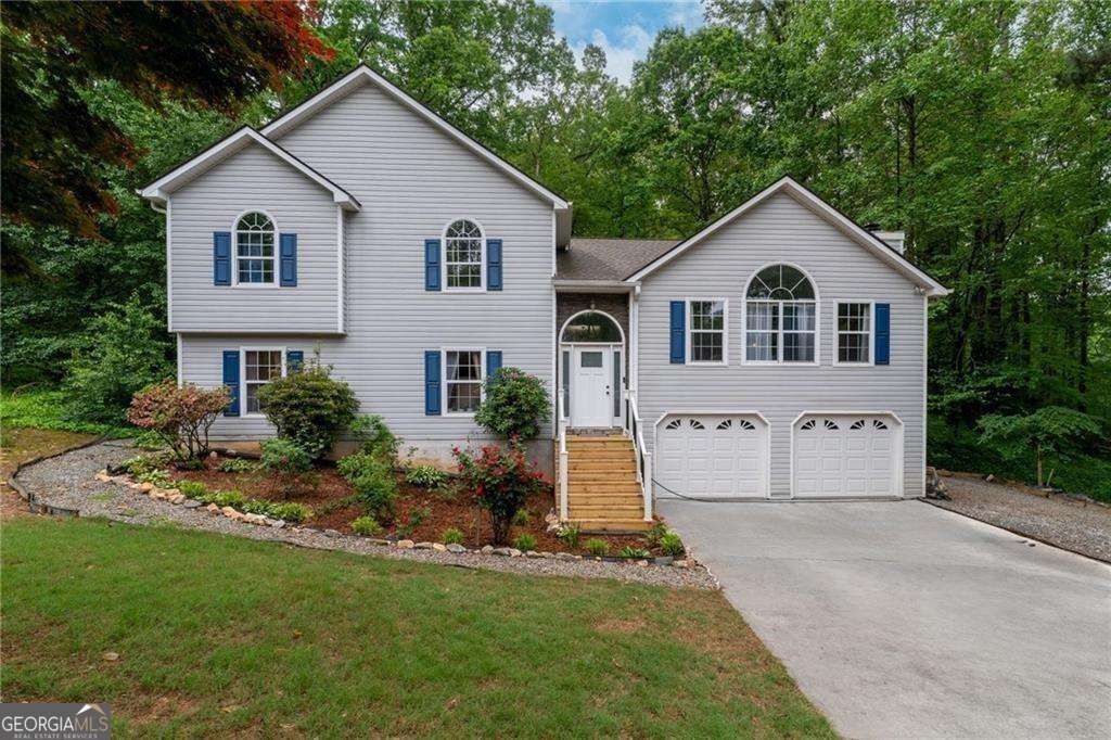 204 Queensbury CT