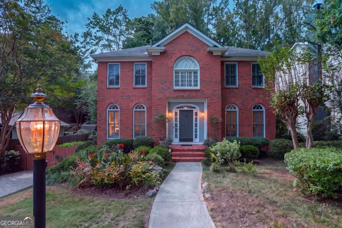 1120 Hancock DR NE