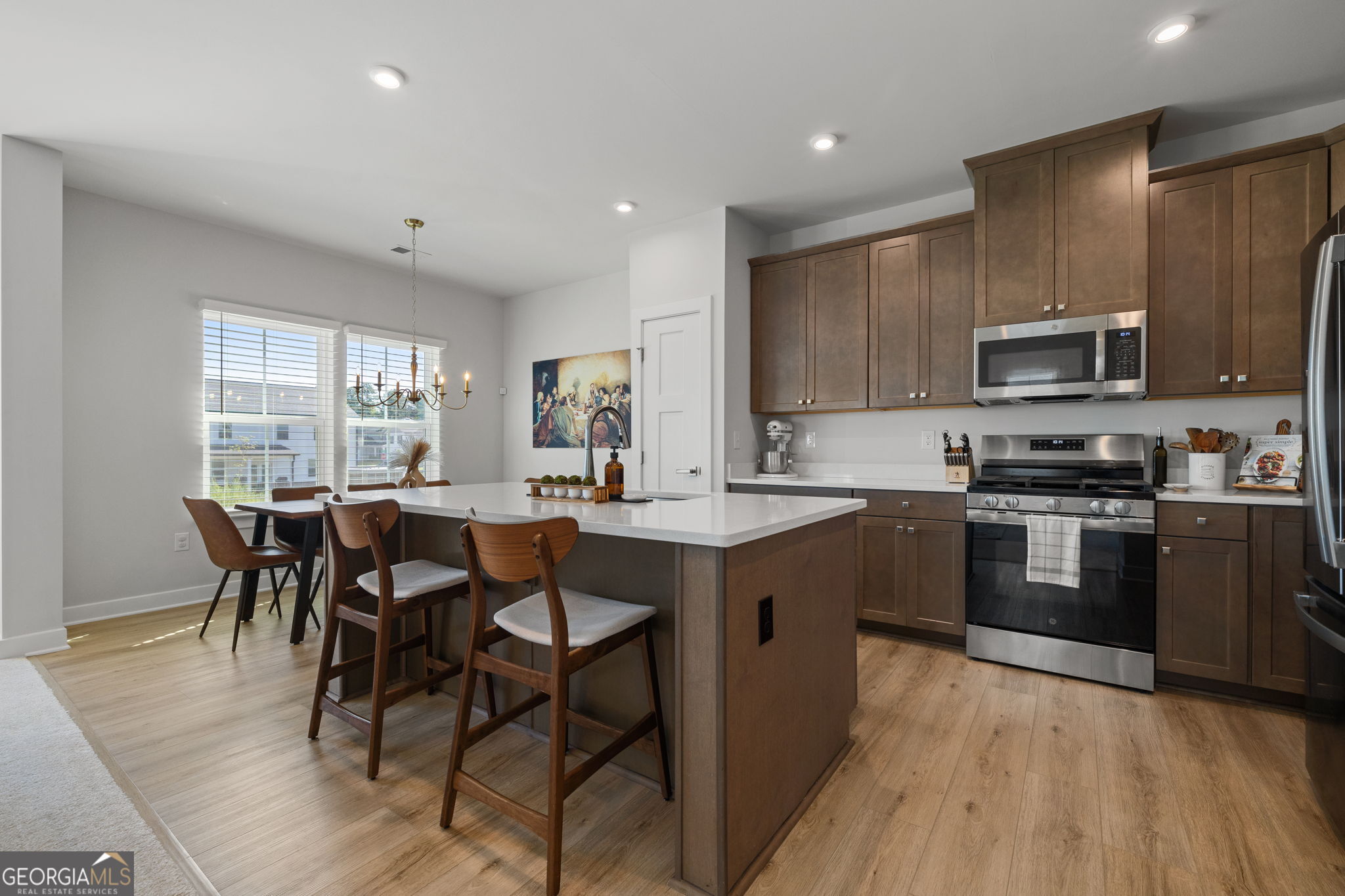 587 Gunter DR