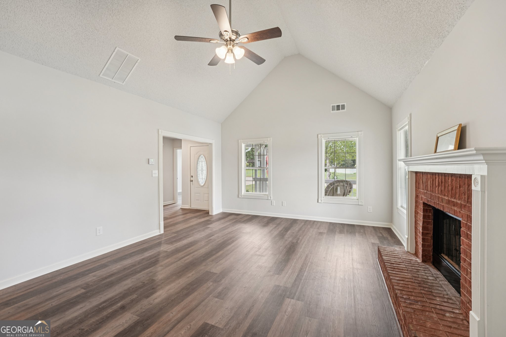 LYNNWOOD ESTATES - Residential