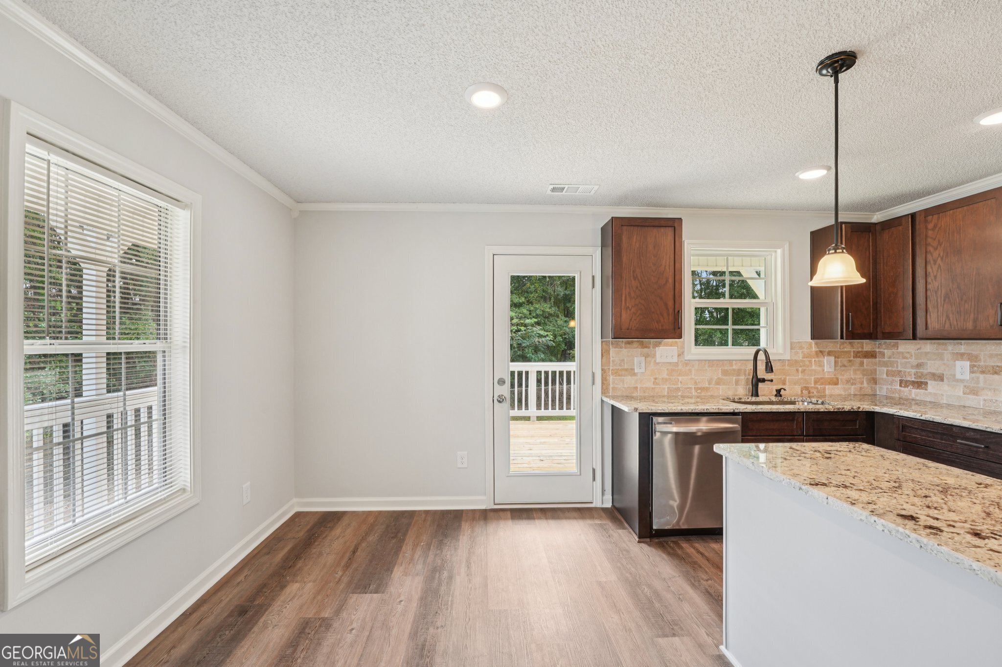 LYNNWOOD ESTATES - Residential