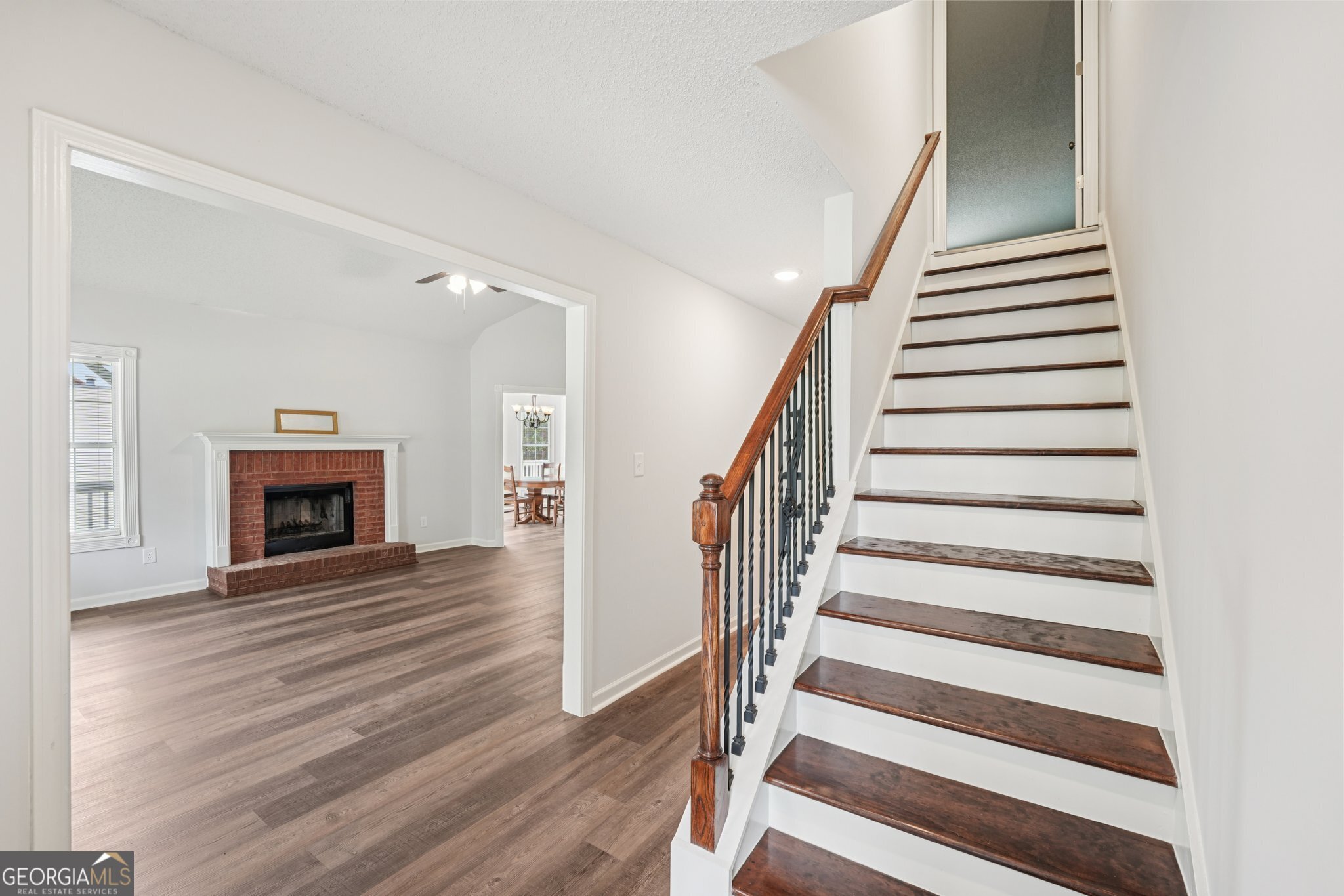 LYNNWOOD ESTATES - Residential