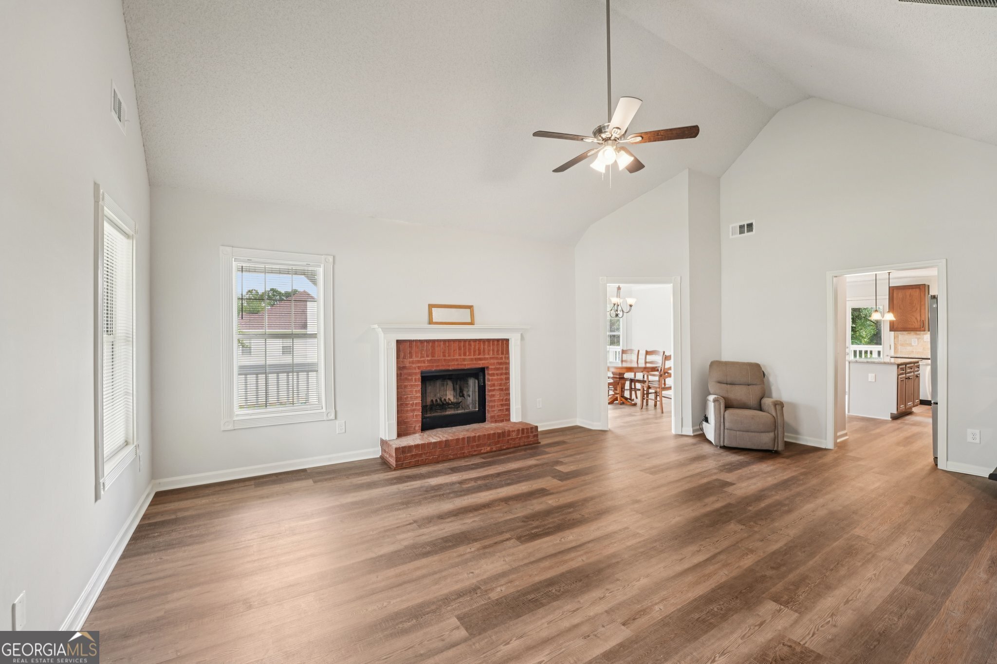 LYNNWOOD ESTATES - Residential