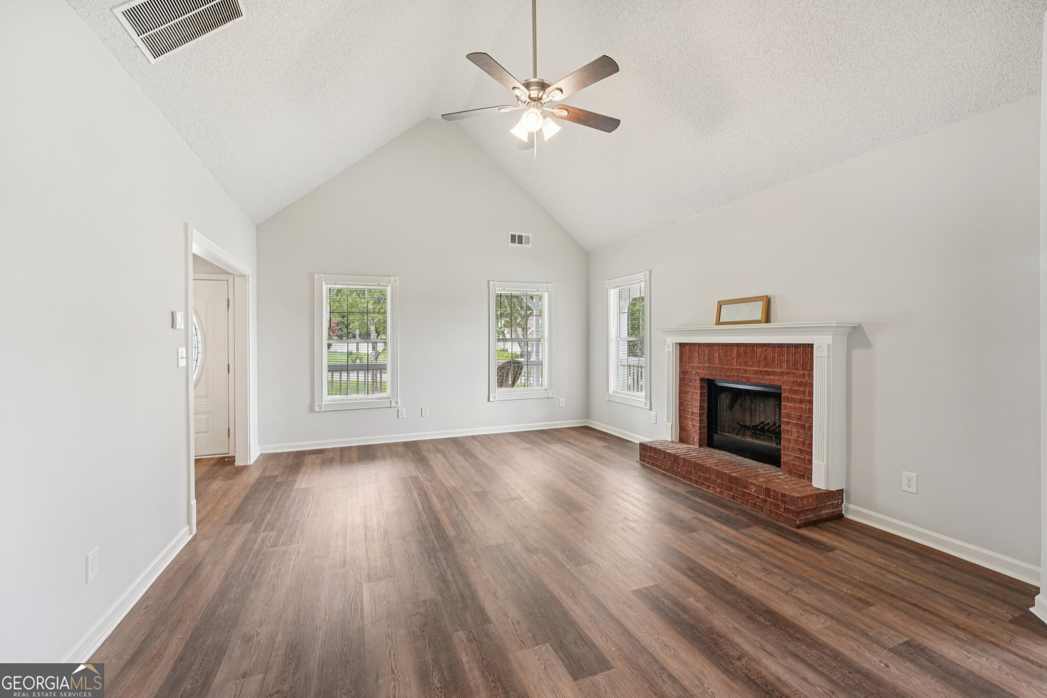 LYNNWOOD ESTATES - Residential