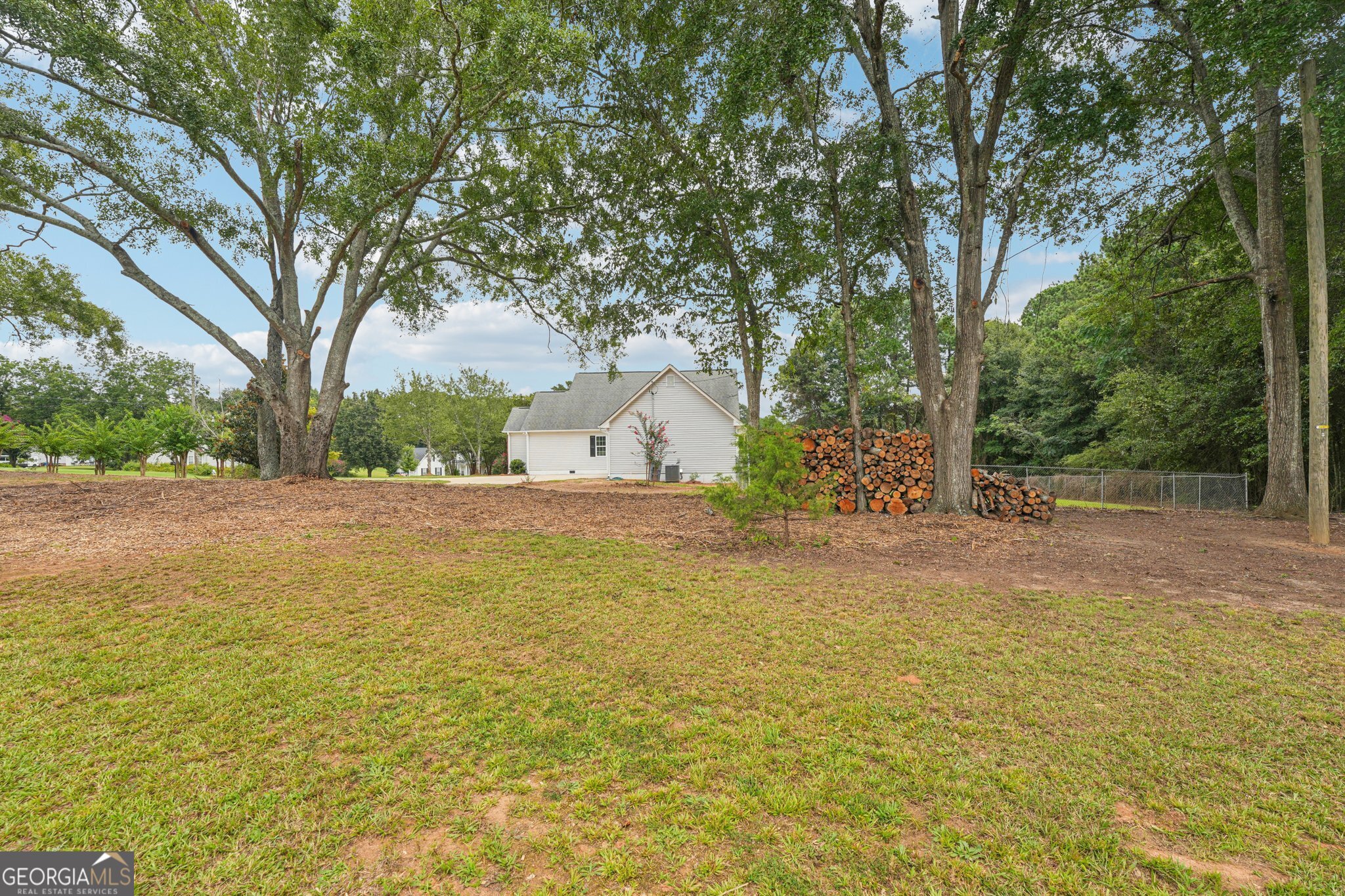 LYNNWOOD ESTATES - Residential