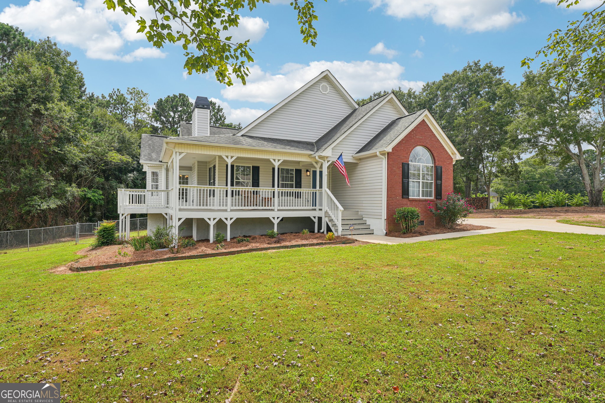 LYNNWOOD ESTATES - Residential