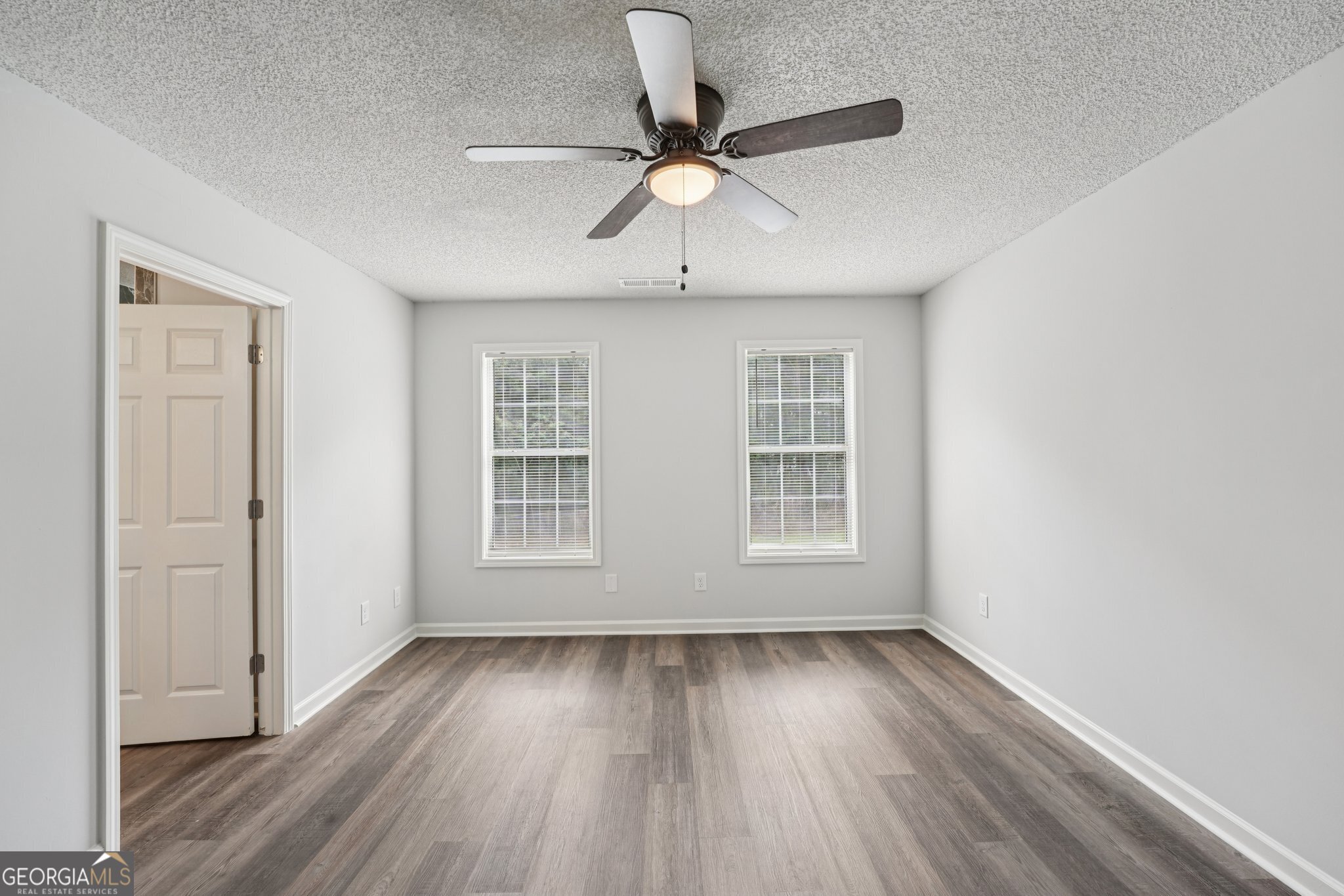 LYNNWOOD ESTATES - Residential