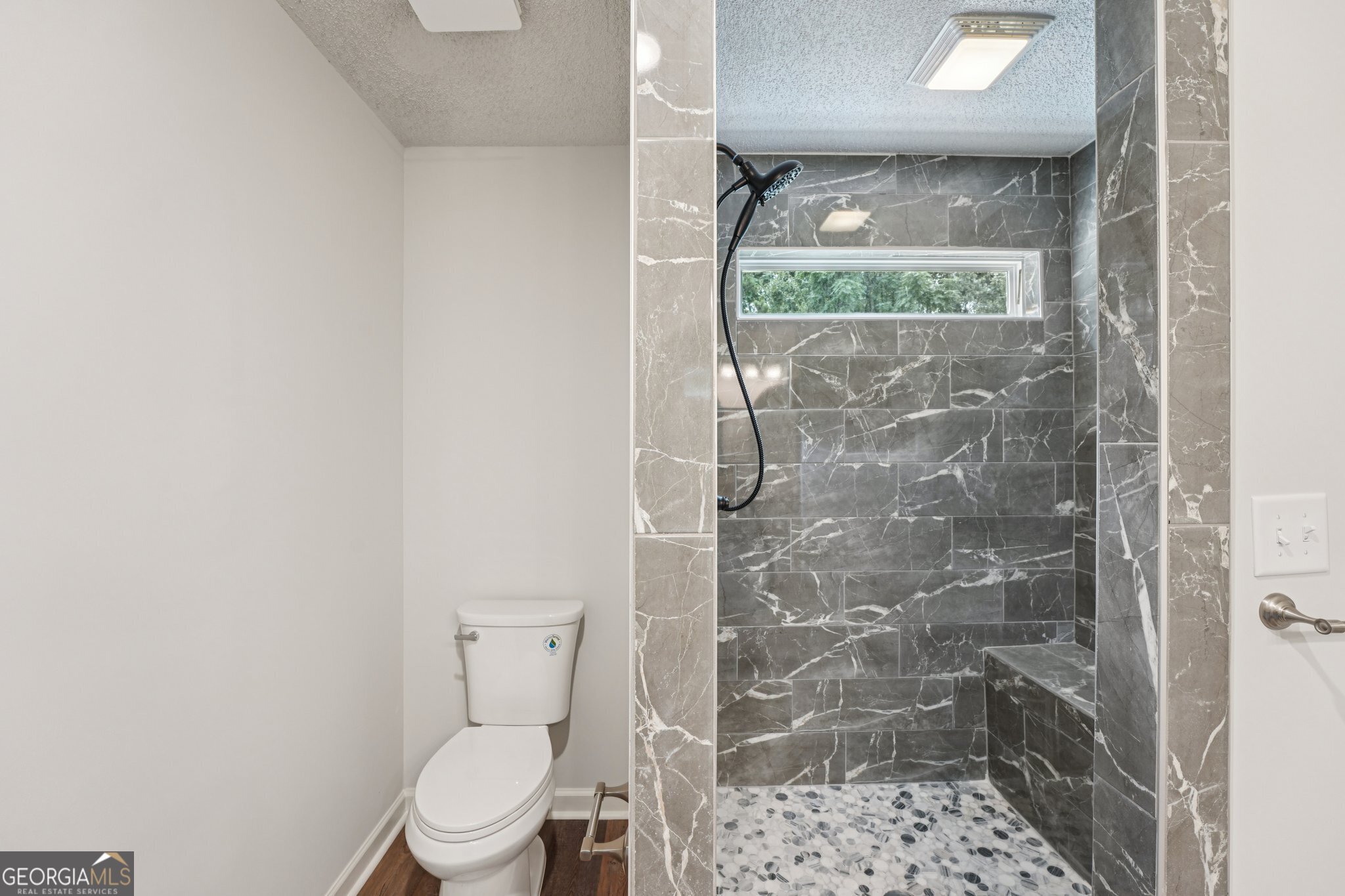 LYNNWOOD ESTATES - Residential