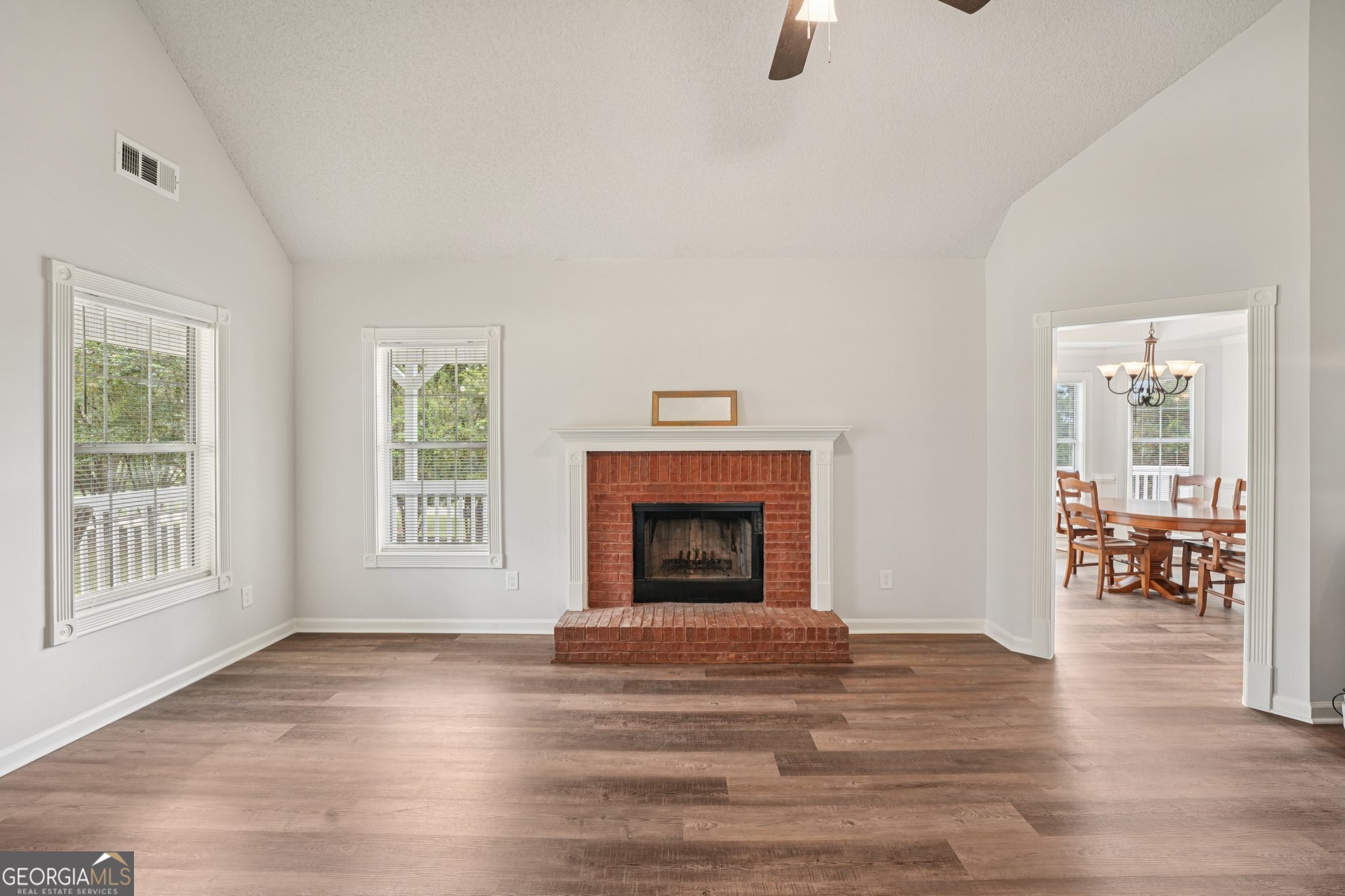 LYNNWOOD ESTATES - Residential