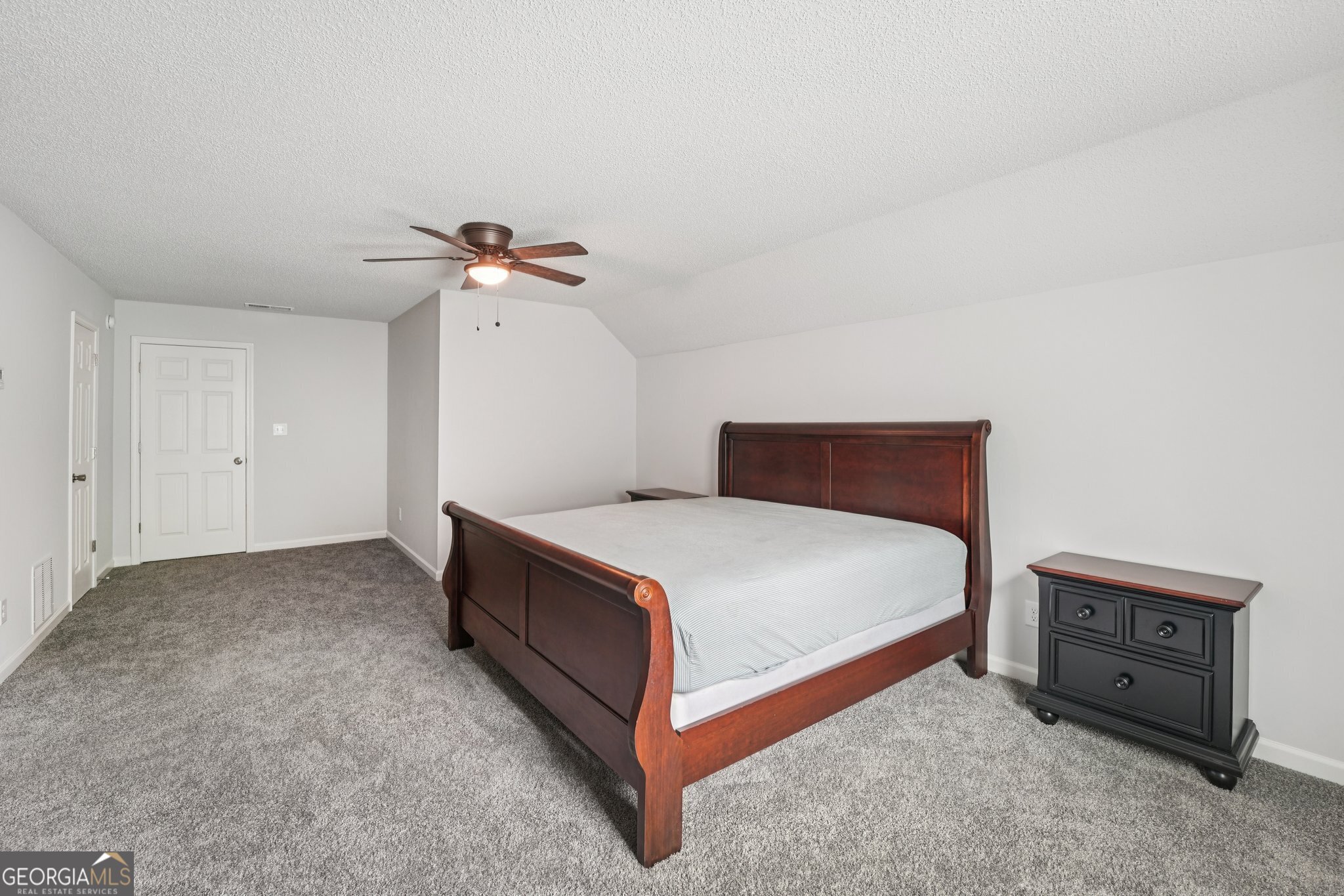 LYNNWOOD ESTATES - Residential